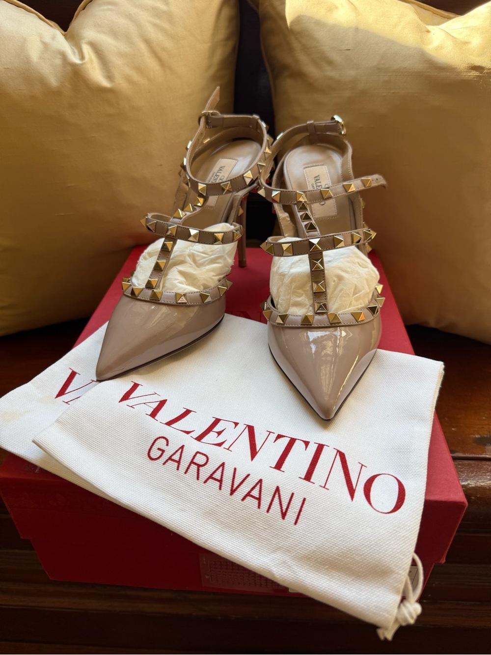 Valentino Garavani Patent Leather Rockstud Pointed-Toe Heels in Nude